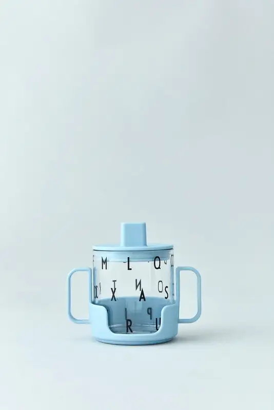 Design Letters Henkel Für Tritan Glas Oder Becher, Hellblau 4 Design Letters Henkel Für Tritan Glas Oder Becher, Hellblau – Bild 2