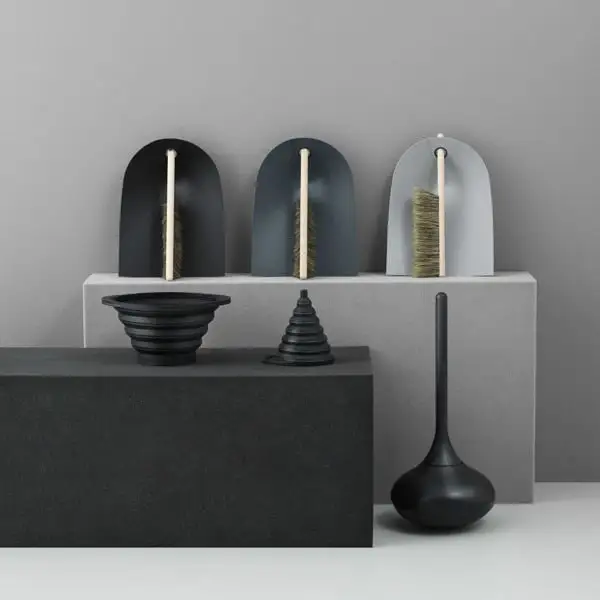 Normann Copenhagen Kehrschaufel Und -besen, Schwarz 4 Normann Copenhagen Kehrschaufel Und -besen, Schwarz – Bild 2