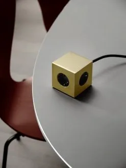 Avolt Square 1 USB-Verlängerungskabel, Messing -Kinfill Verkäufe Avolt Guld 01