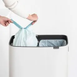 Brabantia Bo Touch Bin Hi, 2 X 30 L, Weiß 10 Brabantia Bo Touch Bin Hi, 2 X 30 L, Weiß -Kinfill Verkäufe Bo Touch Bin Hi 2 x 30L White 8710755130601 Brabantia 300dpi 1590x1590px 6 NR 14901