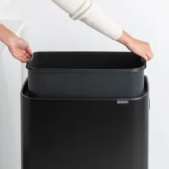 Brabantia Bo Touch Bin Hi Mülleimer, 60 L, Schwarz 11 Brabantia Bo Touch Bin Hi Mülleimer, 60 L, Schwarz -Kinfill Verkäufe Bo Touch Bin Hi 60L Matt Black 8710755130229 Brabantia 300dpi 1590x1590px 6 NR 14845
