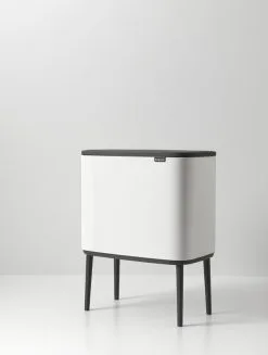 Brabantia Bo Touch Bin 11 + 23 L, Weiß -Kinfill Verkäufe Mood Shot 313509 313547 313523 02 Bo Touch Bin 5396x7131px 6 NR 10927