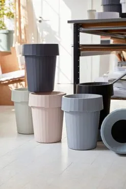 Hay Shade Abfalleimer, Cremeweiß -Kinfill Verkäufe Shade Bin family 05 2