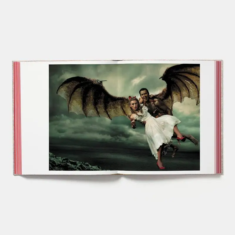 Phaidon Annie Leibovitz: Wonderland 5 Phaidon Annie Leibovitz: Wonderland – Bild 3